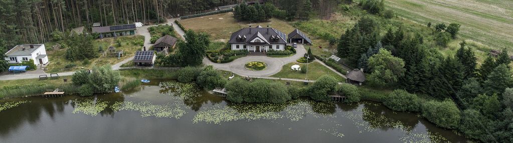 Zatom stary-dom wolnostojący, jezioro, fotowolt.