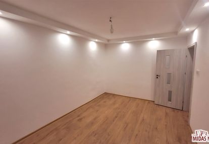 1 piętro, 47,50m2, 3pokoje,balkon,parking zazamcze