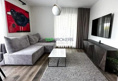 Salon z aneksem, sypialnia i gabinet