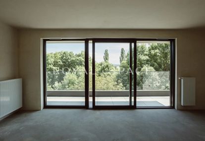 Apartament z widokiem na park lotników!