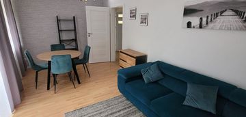 2 niezależne pokoje,  balkon, garaż w centrum