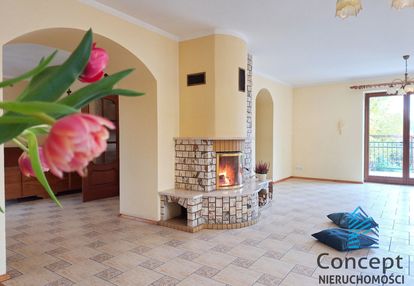 Jadowniki - dom i 97 arów działki