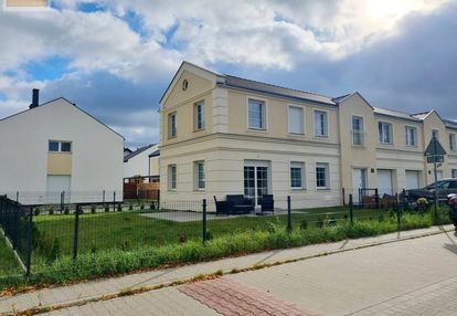 Dom bliźniak, umeblowany, gotowy do zamieszkania