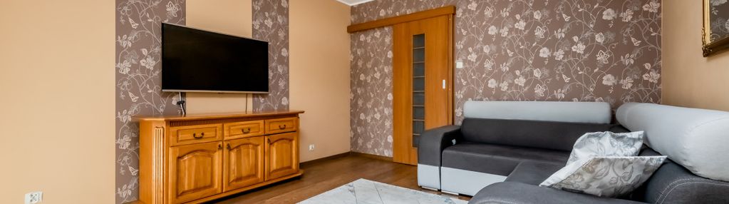 Niski blok * cegła 2001 * 44m2 parter