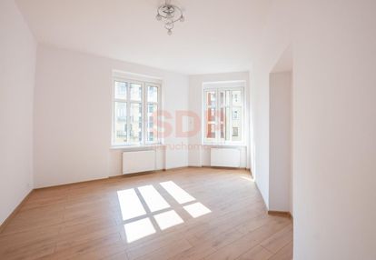 3 pok. w centrum, balkon, piwnica