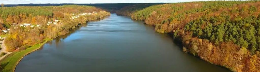 Łapino działka przy lesie nad radunią