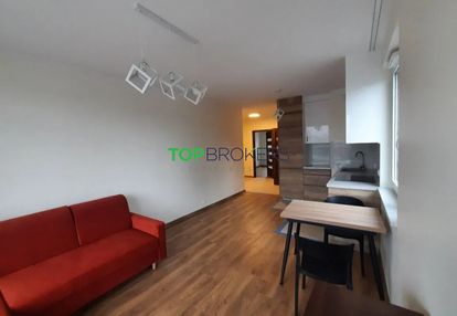 Całkowicie nowe trzy pokoje, garaż