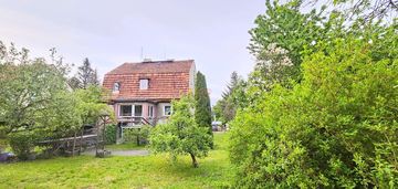 Piętro domu na kuźnikach