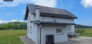 Dom na działce 2003 m2 z fotowoltaiką i pompą