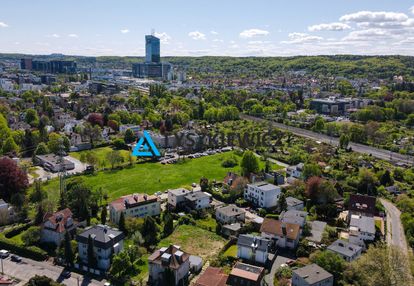 Projekt na rozbudowę domu, działka 608m2