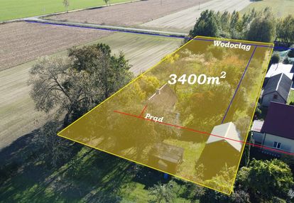 Urokliwa działka częściowo zabudowana.