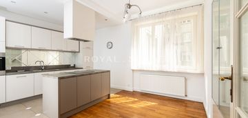 Apartament w kamienicy | przy plantach