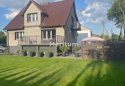 Wolnostojący dom 5 pokoi działka 1005m2