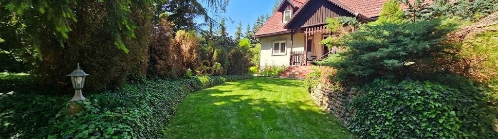 Klimatyczna posiadłość z prywatnym lasem