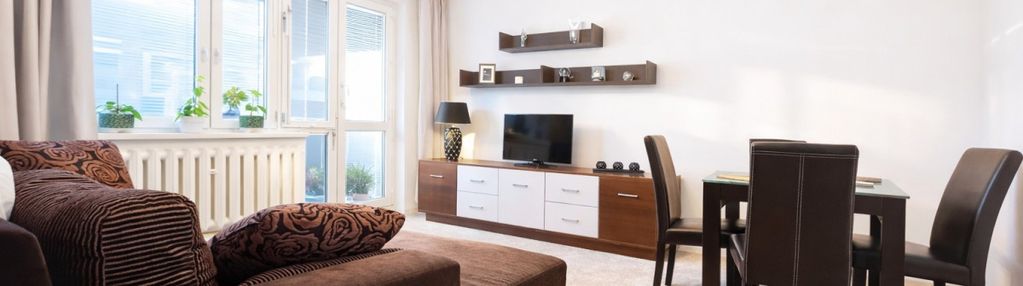 Dwa niezależne pokoje, oddzielna jasna kuchnia