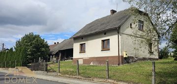 Dom skrzyszów – cisza, zieleń i szybki dojazd
