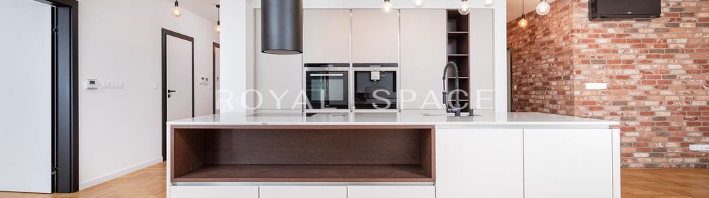 Przestronny apartament z tarasem na dachu