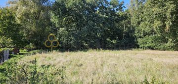 Działka przy lesie - 1000 m²