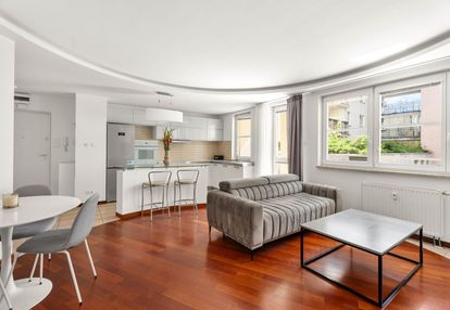 2 pokoje | 56.10m2 | śródmieście | zieleń