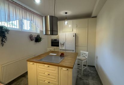 Funkcjonujący obiekt hotelowy przy wyciągu
