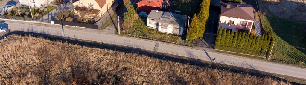 Działka z rozpoczętą budową, blisko nowego sącza