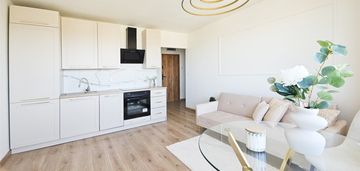 Dwupokojowe z balkonem po remoncie, winda