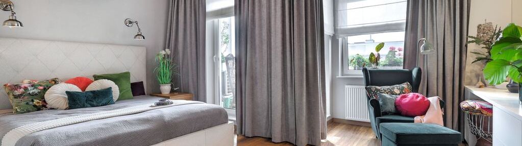 Dwupoziomowe mieszkanie w pełni umeblowane + garaż