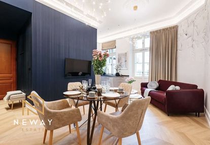 Stare miasto z prywatnym ogrodem. 51 m² ciszy