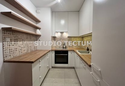 Czerwone maki 2 pokojowe od zaraz umeblowane