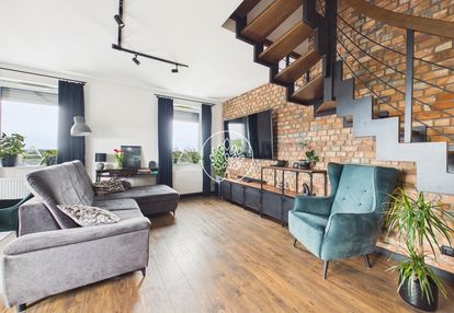 Apartament dwupoziomowy z klimatem