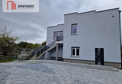 Dom z widokiem na jezioro - 3 odrębne mieszkania