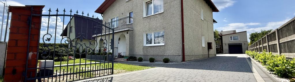 *duży dom z dwoma wejściami i ogromnym potencjałem