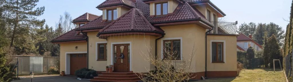 Dom wolnostojący z dużą działką i ogrodem