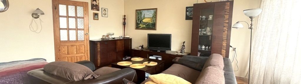 Dom w zabudowie bliźniaczej - ul. różowa