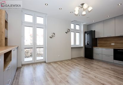 Kawalerka po remocnie w klimatycznej kamienicy!