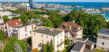 Dwa mieszkania 183 m2 w willi z widokiem na morze!