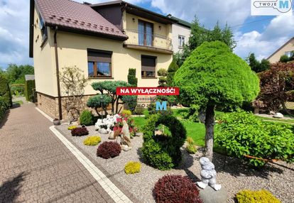 Dom na działce 2800 m w atrakcynej lokalizacji
