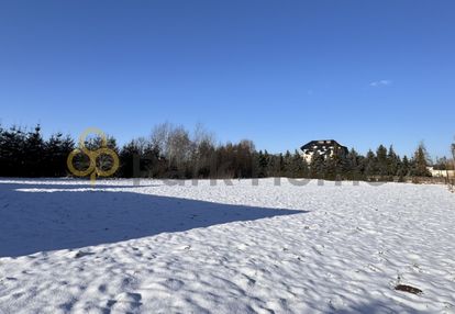 Atrakcyjna działka mieszkaniowo-usługowa