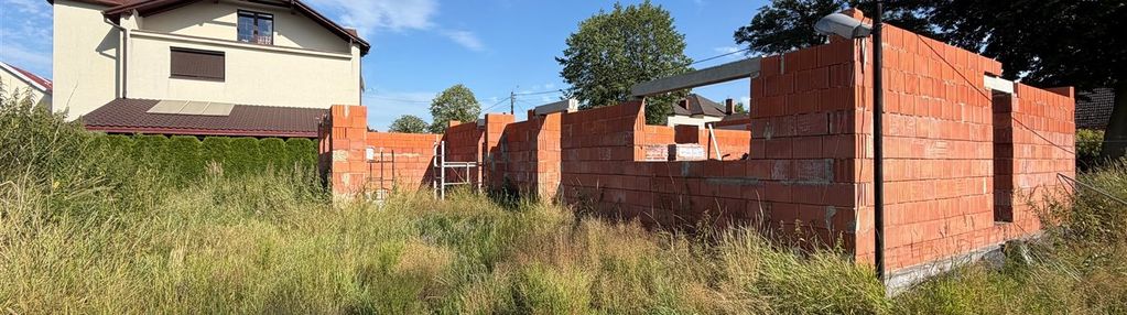 Duża działka 5283 m² z rozpoczętą budową