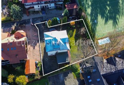 Obiekt blisko deptaka