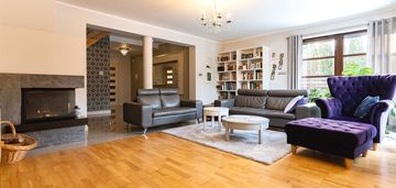 Dom o pow. 168m, 2 garaże, alarm, monitoring-2011r