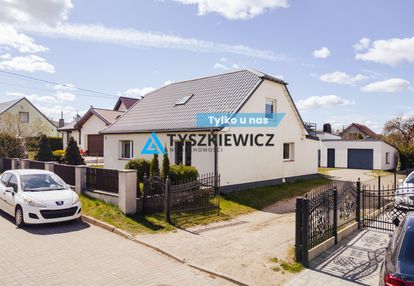 Rodzinny dom z garażem i ogrodem