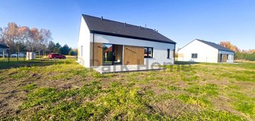 Nowoczesny dom wolnostojący-gronów |działka 9 ar !