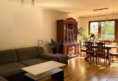 Z dala od miasta parterowy dom wolnostojący