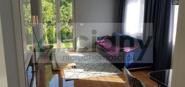 Dom z podwójnym garażem