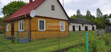 Siedlisko niedaleko jeziora sajno.