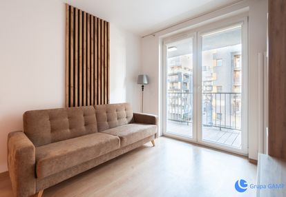 2 niezależne pokoje, 48m2*balkon, czyżyny