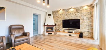 3 pokoje , kominek, las , suszarnia .....