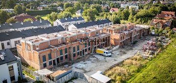 Piękne 2 poziomowe mieszkanie z tarasami na dachu