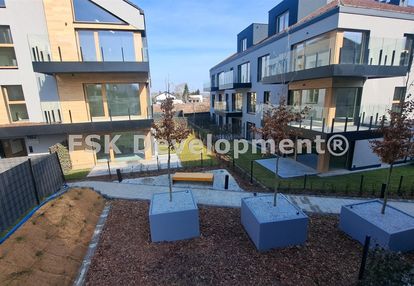 Trzy pokoje, balkon 10 m2, galeria bronowice